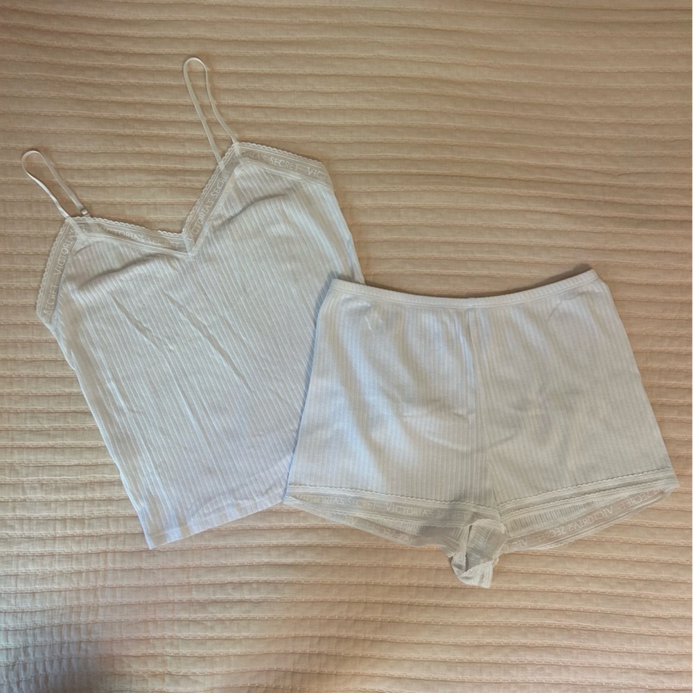Victoria’s Secret Lace-Trim Pointelle Cami & Shorts Set – Size Medium